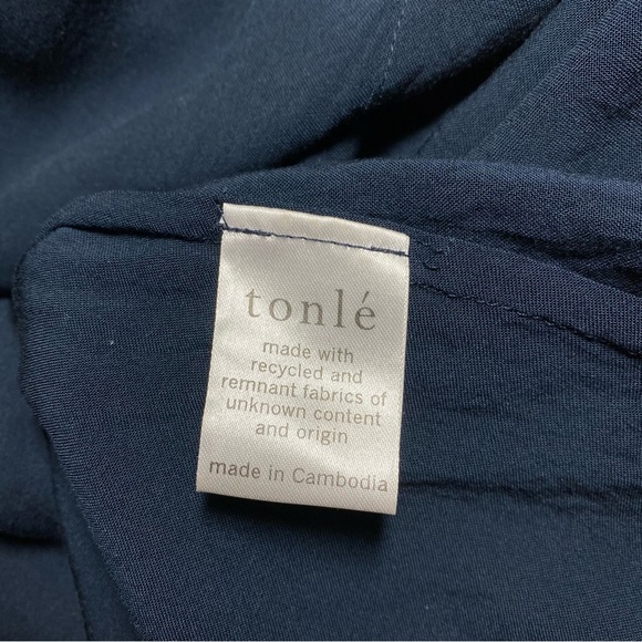 Tonle cirque top - sustainably made in Cambodia with dead stock fabric - Picture 5 of 5